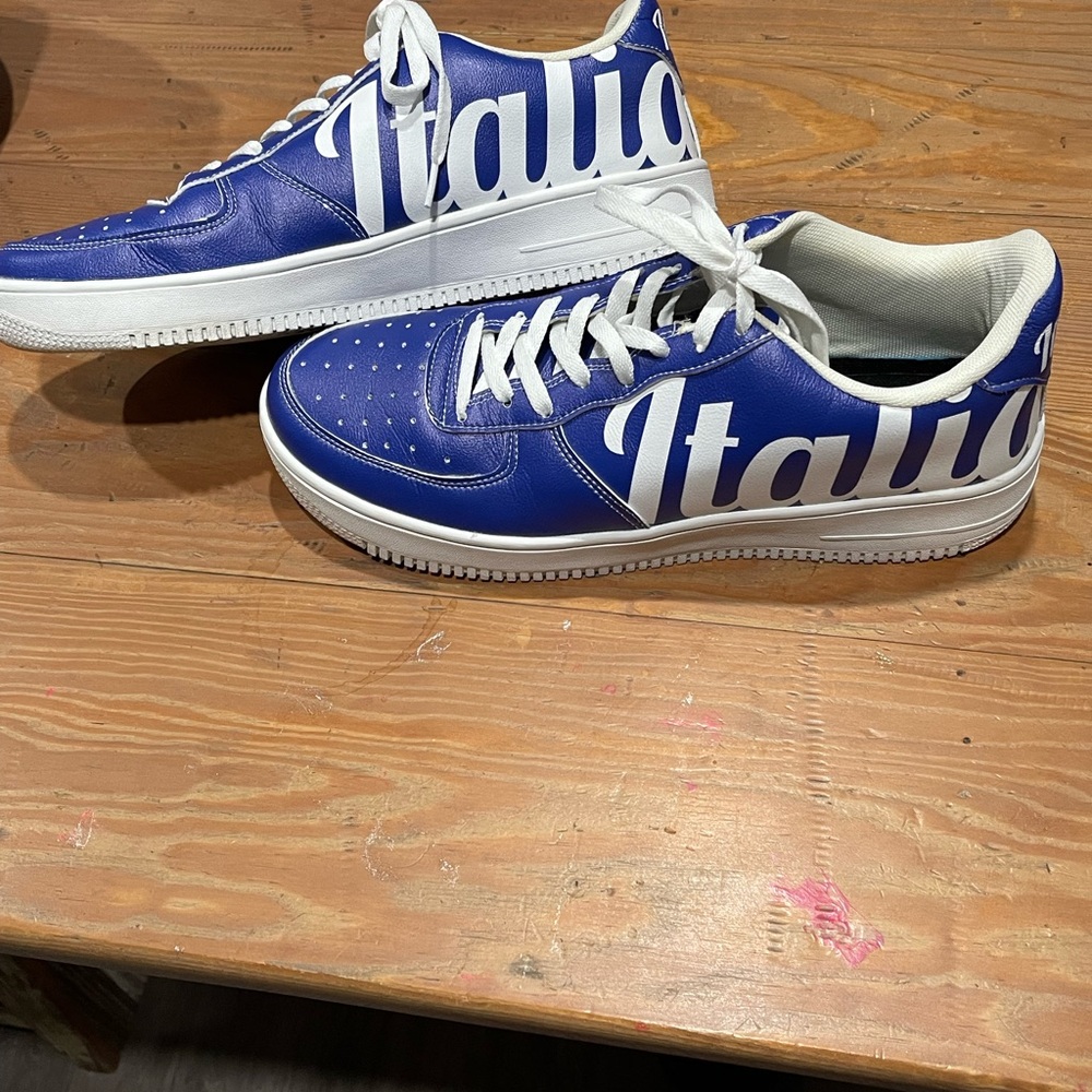 Classic Blue and White Men's Sneakers - Picture 3 of 5